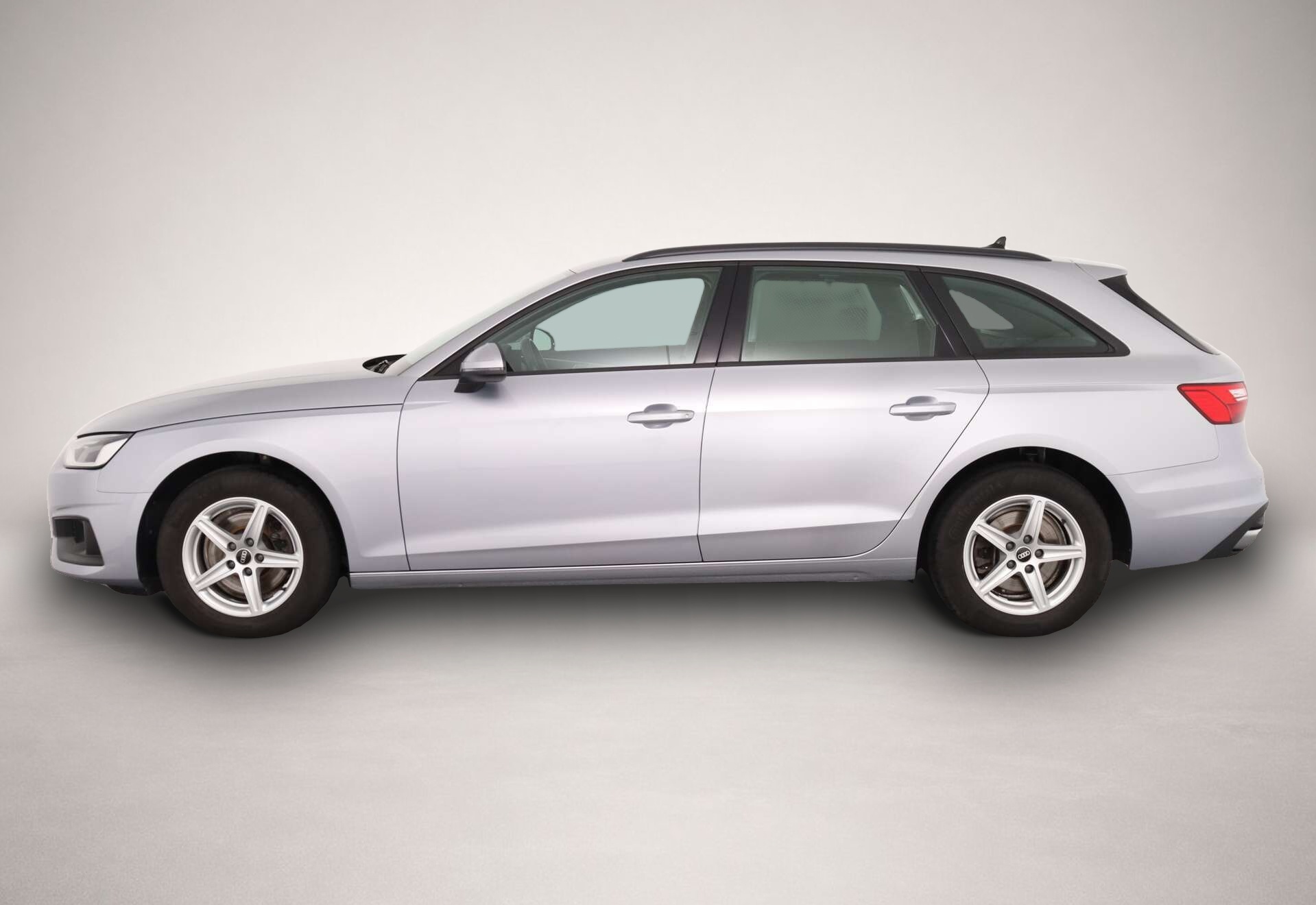 Audi A4 (07/2021, Benzin)
