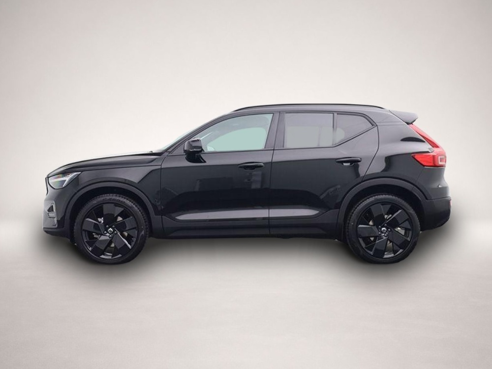 Volvo XC40 (04/2026, Benzin)