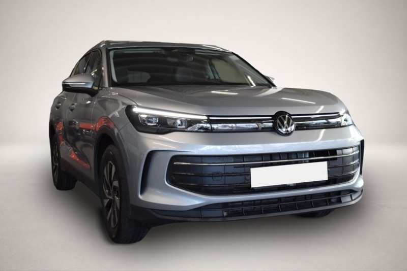 Volkswagen Tiguan (, Benzin)