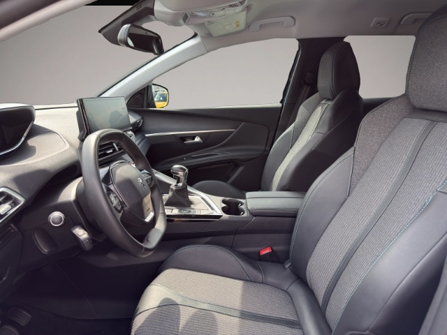 Peugeot 3008 (01/2023, Benzin)
