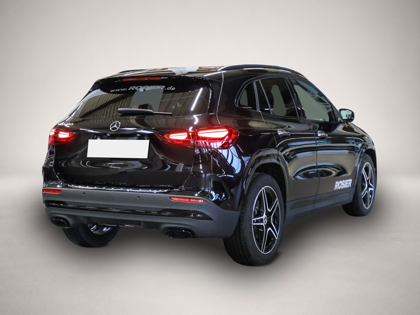 Mercedes-Benz GLA 180 (01/2026, Benzin)