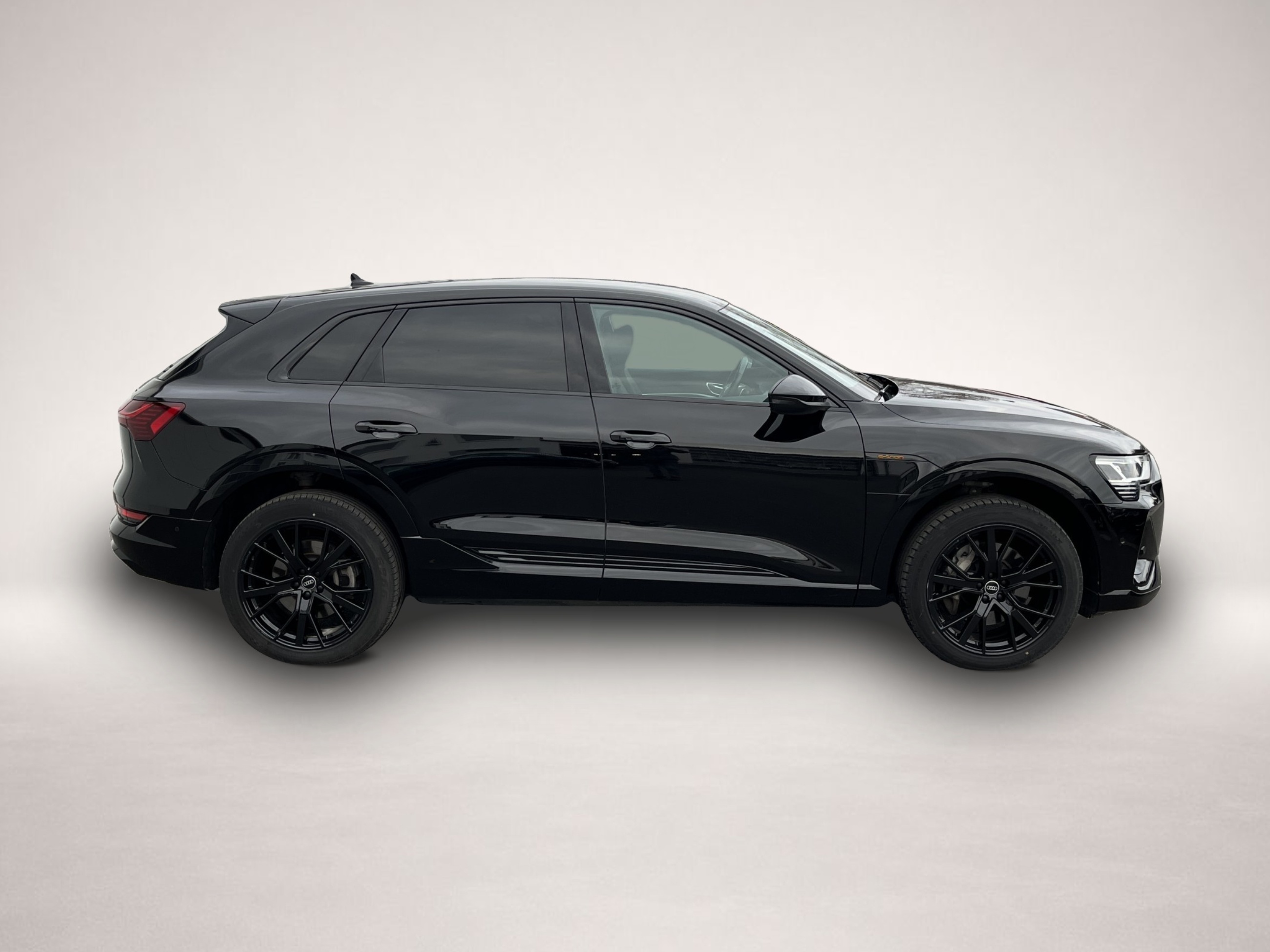 Audi e-tron (07/2022, ELECTRIC)