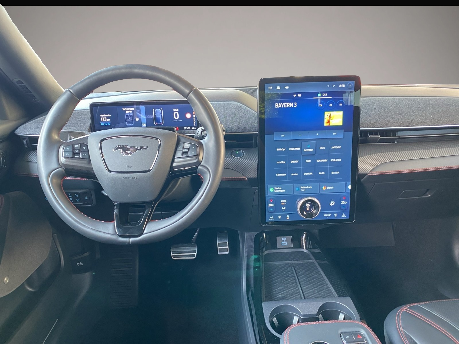 Ford Mustang Mach-E (03/2022, ELECTRIC)