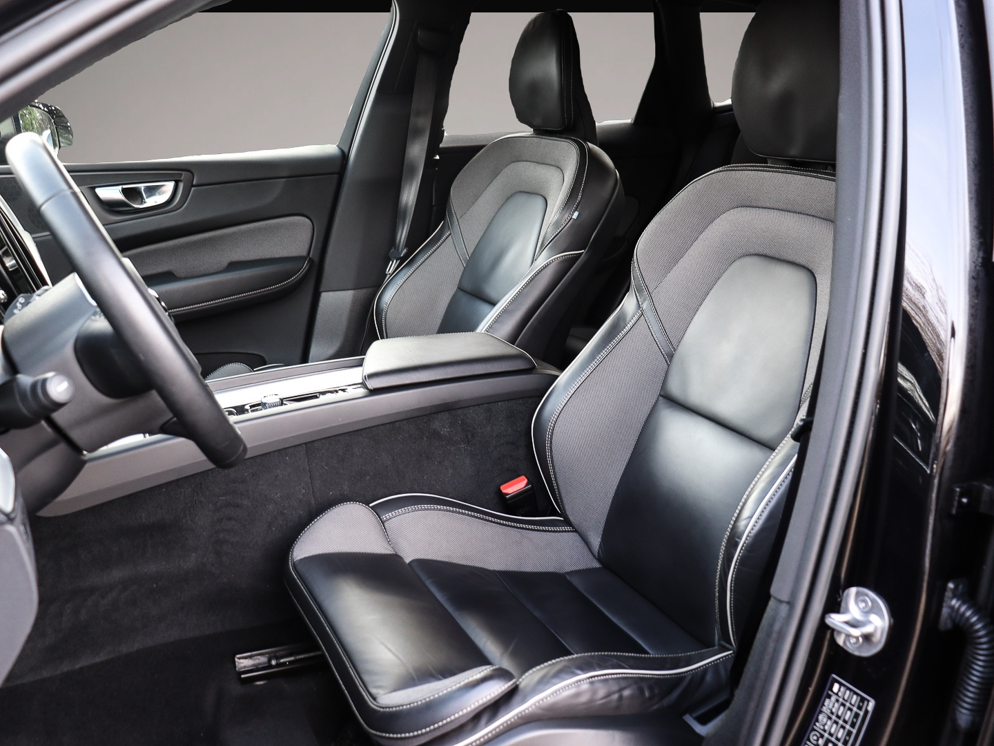 Volvo XC60 (01/2023, Diesel)