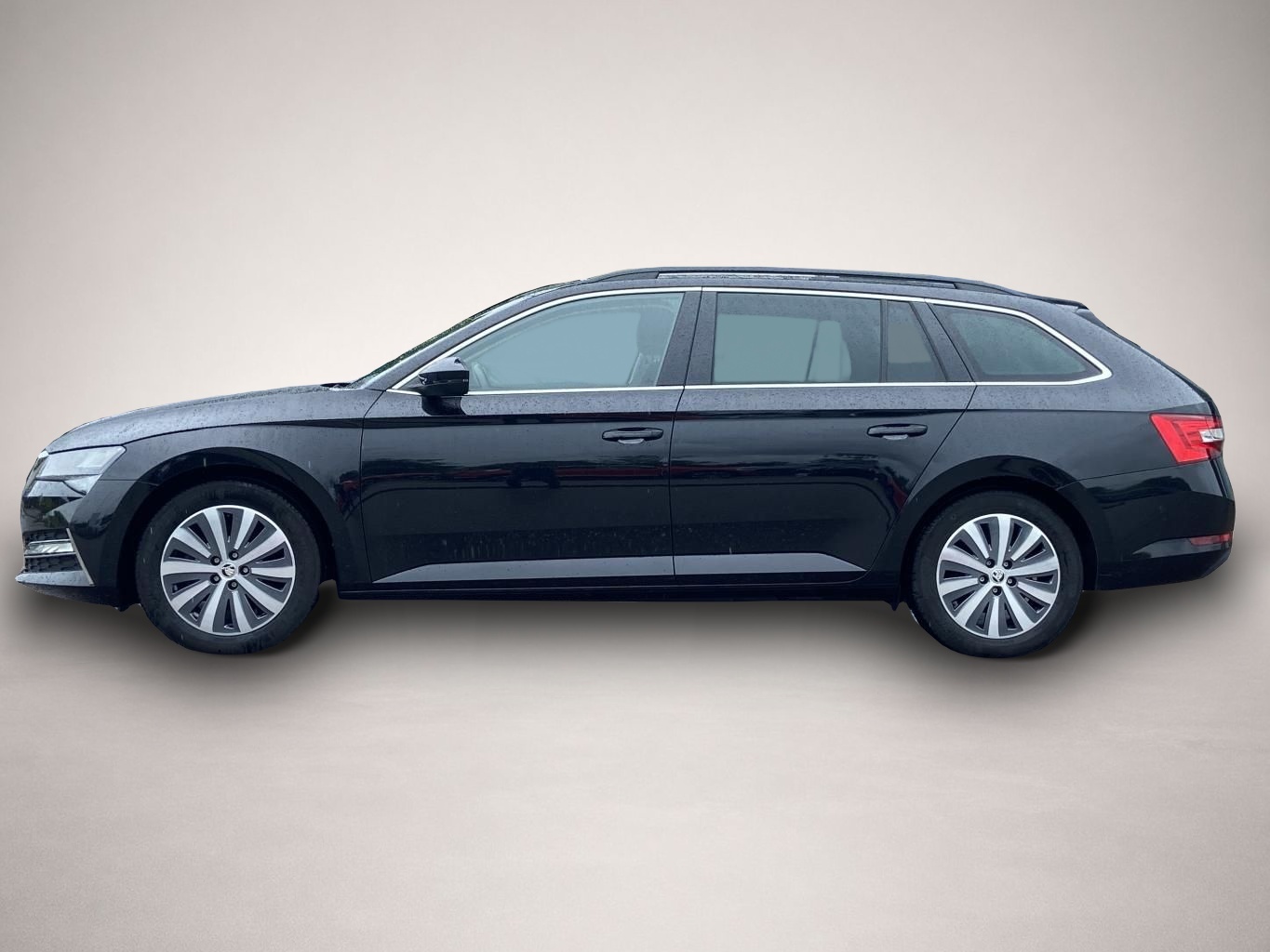 Skoda Superb (05/2023, )