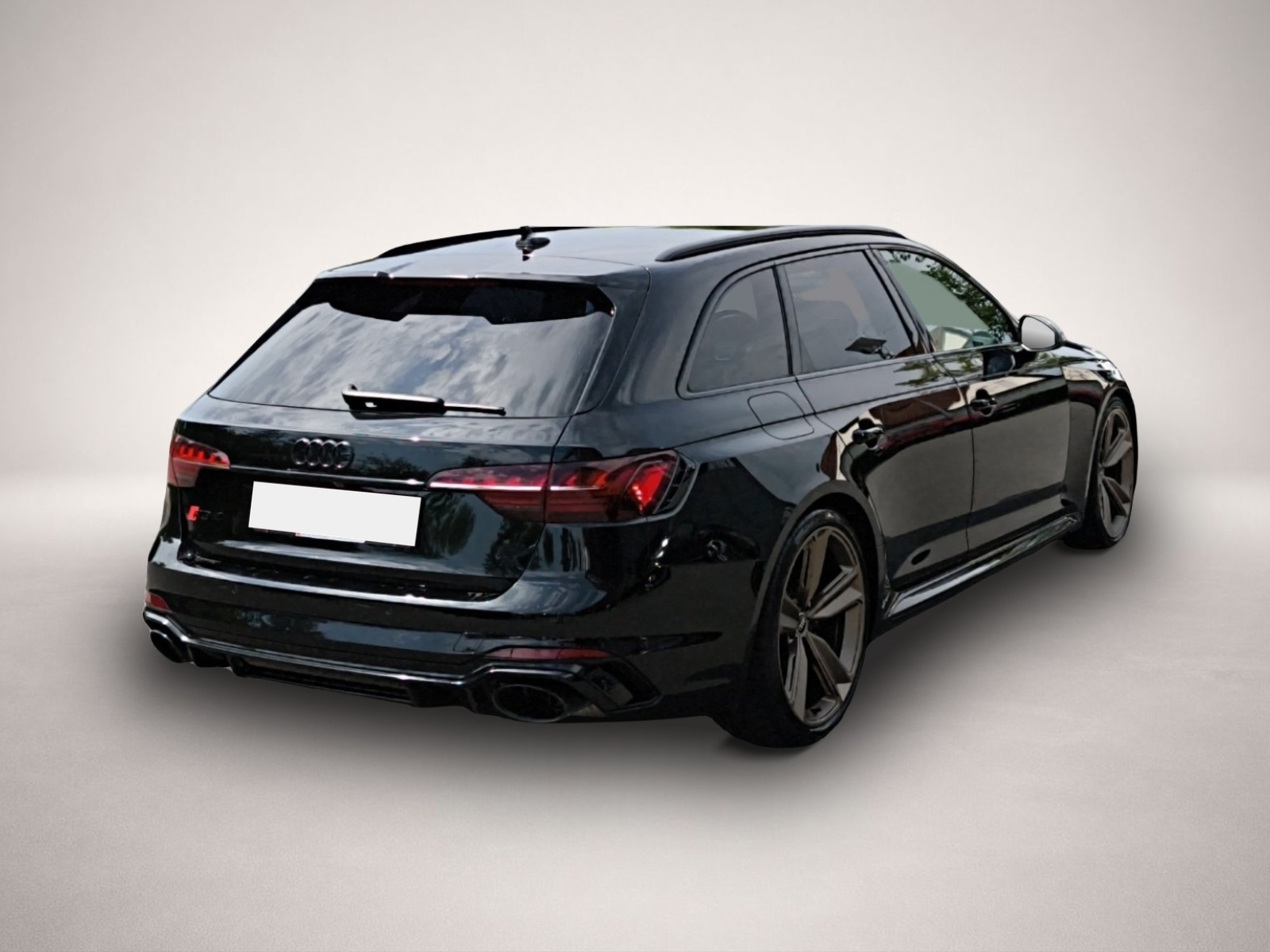 Audi RS4 (05/2023, Benzin)