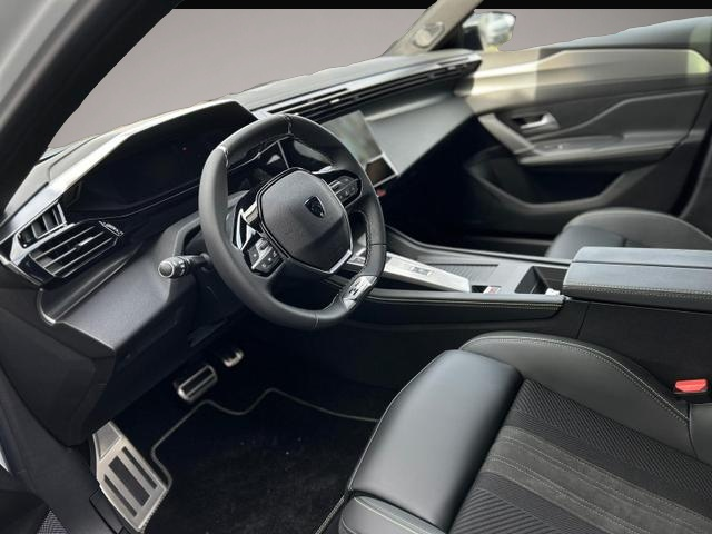 Peugeot 308 (12/2025, Benzin)