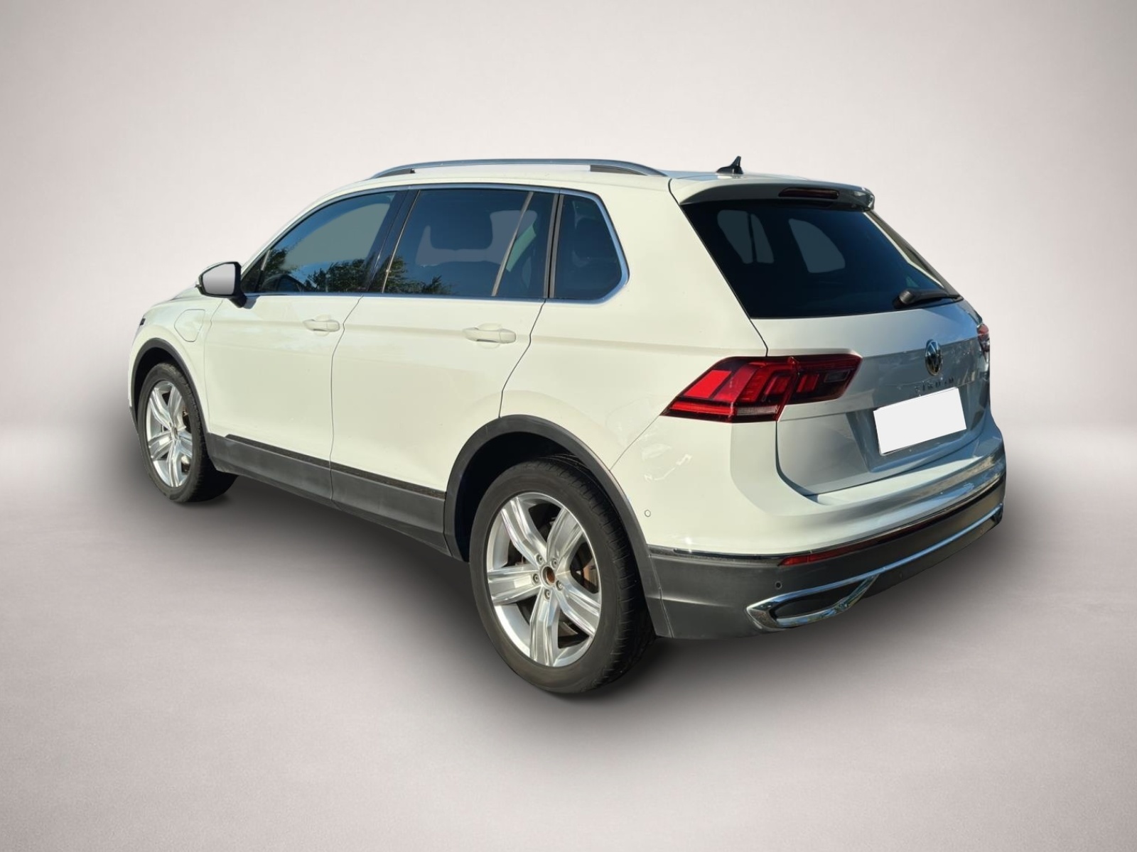 Volkswagen Tiguan (10/2022, Hybrid (Benzin/Elektro))