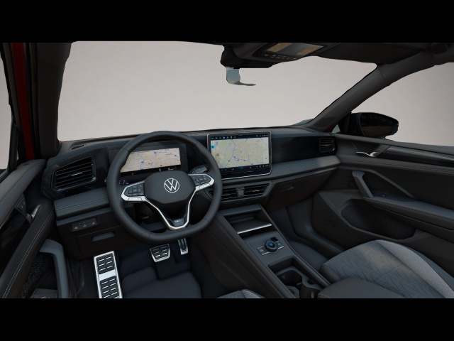 Volkswagen Tiguan (10/2025, )