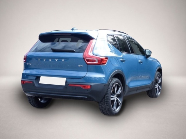 Volvo XC40 (06/2025, Benzin)