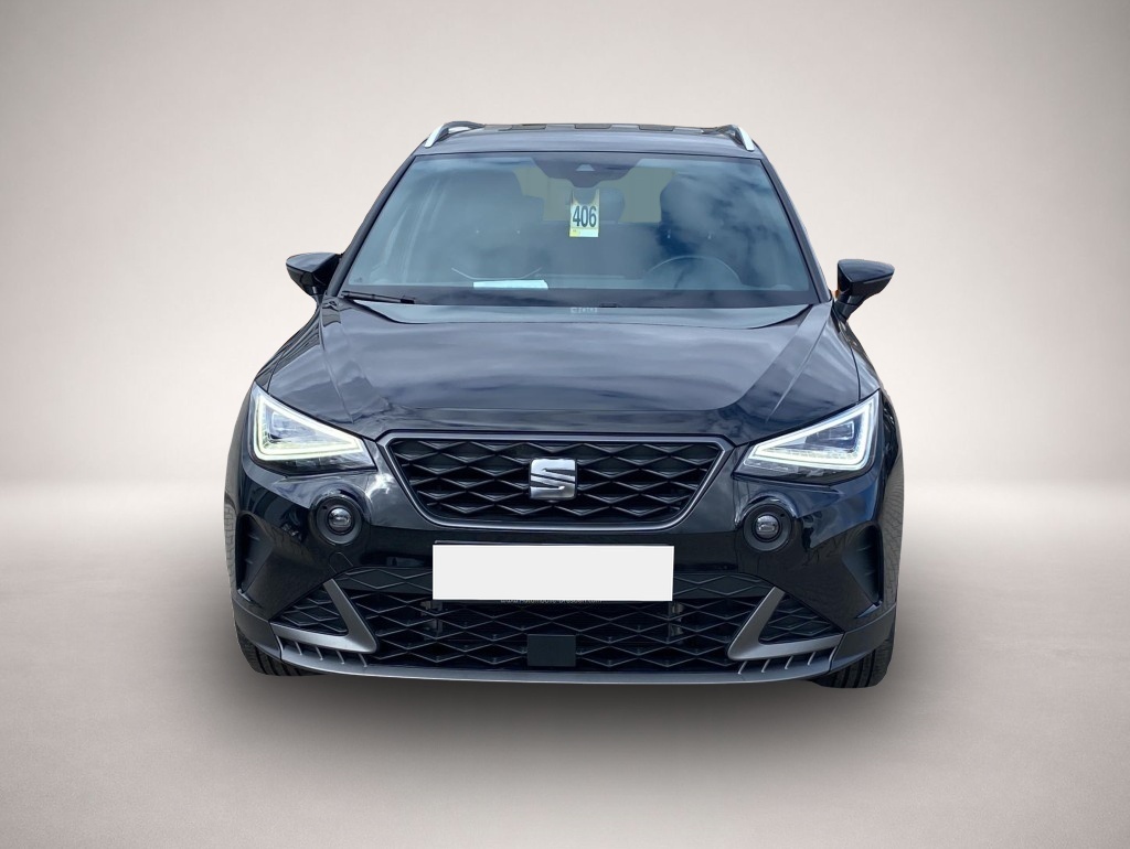 Seat Arona (03/2025, Benzin)
