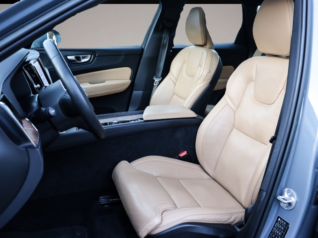 Volvo XC60 (11/2022, Diesel)