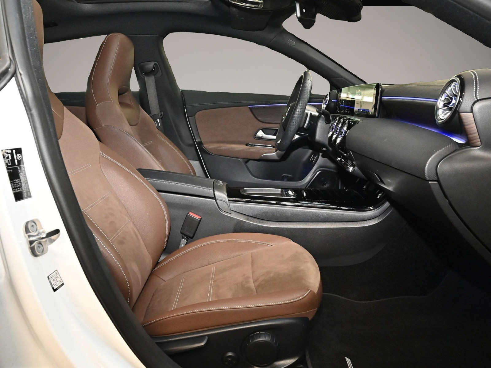 Mercedes-Benz CLA 250 (06/2025, Hybrid (Benzin/Elektro))