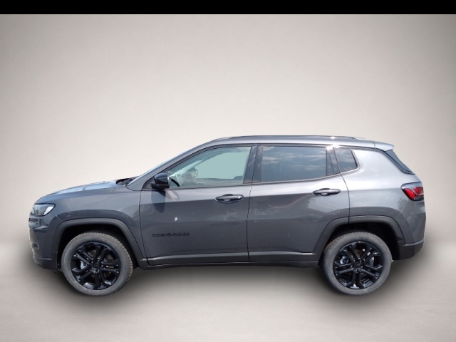 Jeep Compass (04/2023, Benzin)