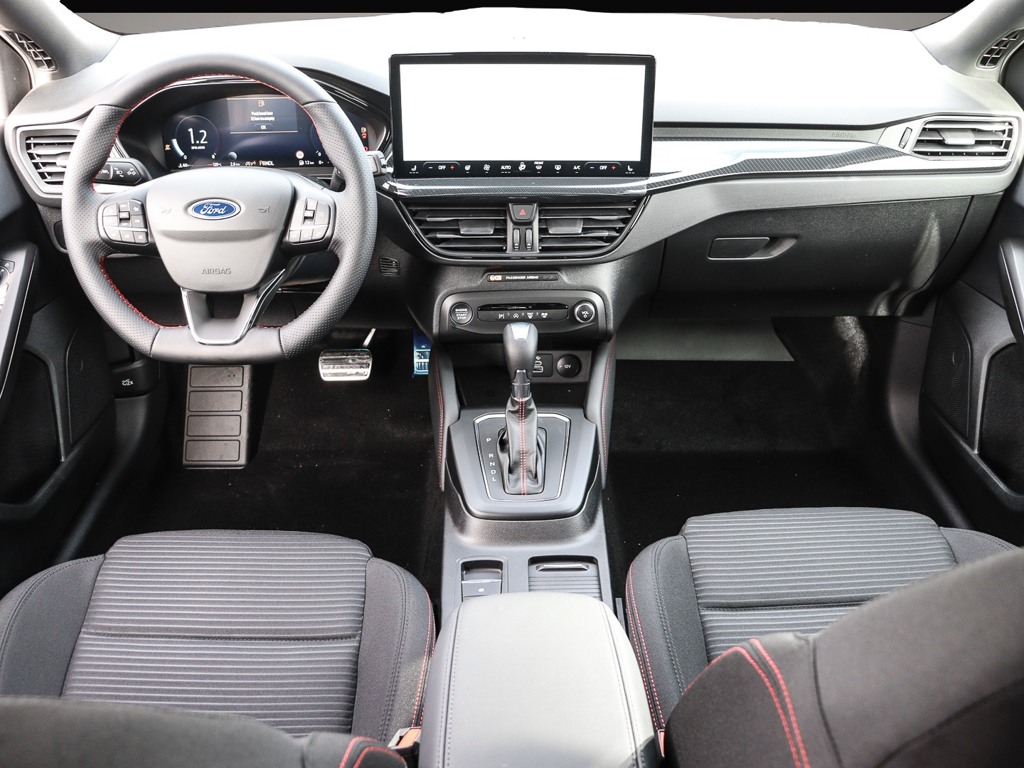 Ford Focus (05/2026, Benzin)
