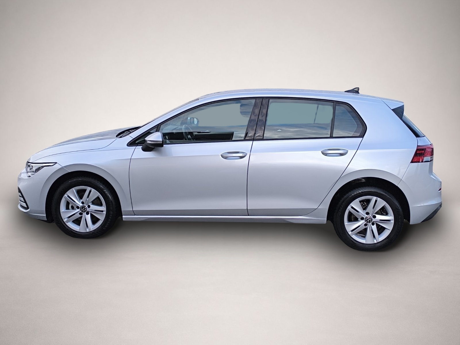Volkswagen Golf (03/2023, Benzin)