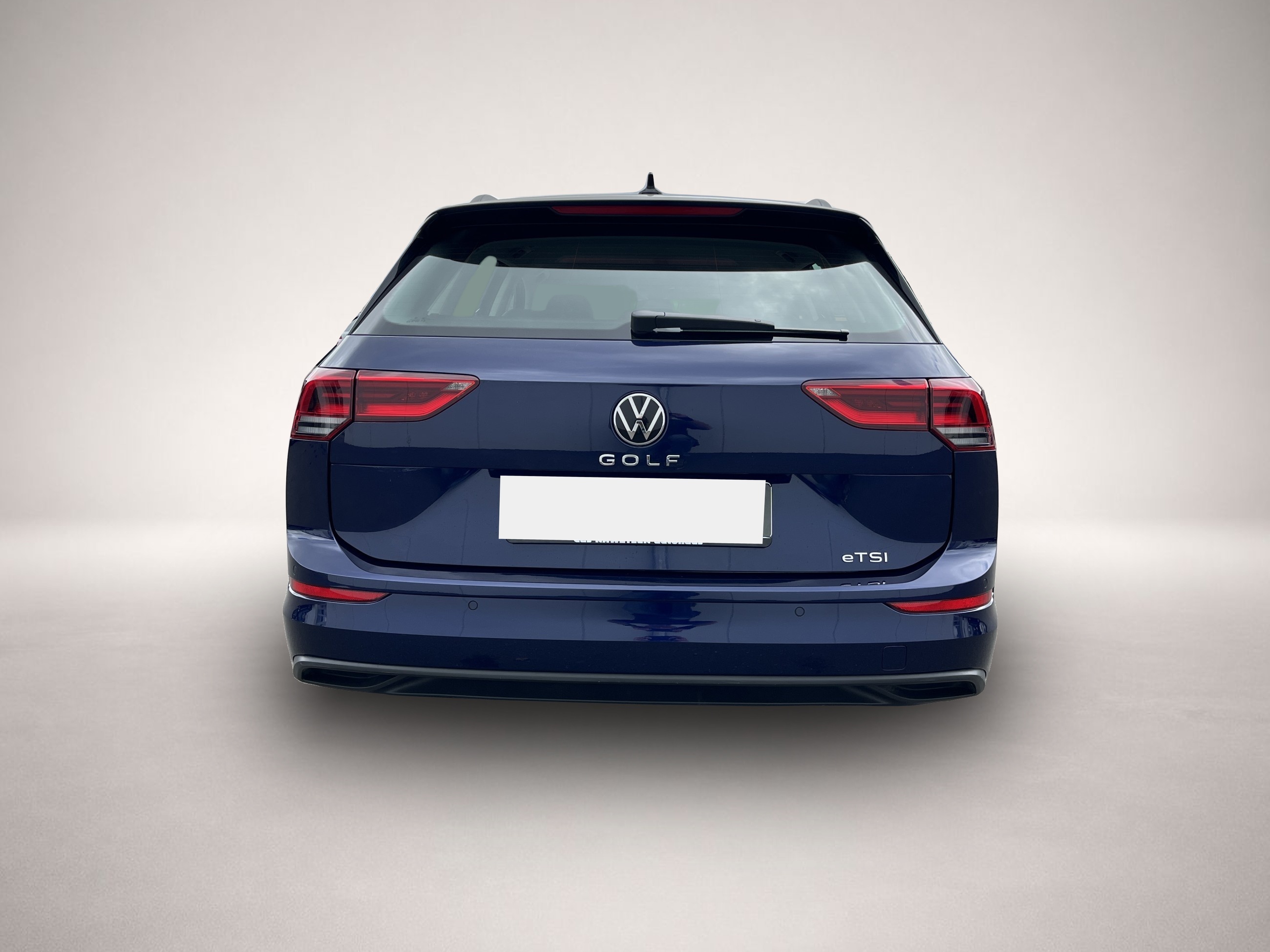 Volkswagen Golf (12/2023, Benzin)
