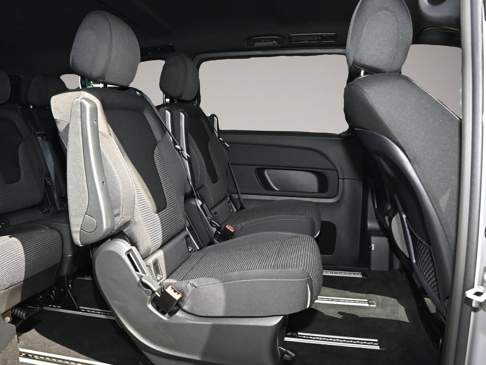 Mercedes-Benz V 300 (09/2025, Diesel)