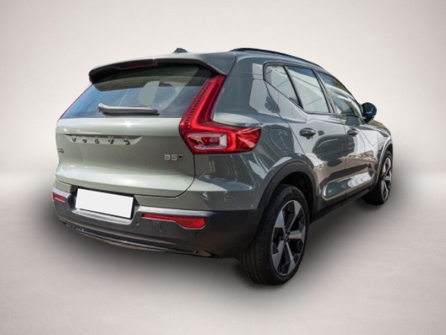 Volvo XC40 (03/2023, Benzin)
