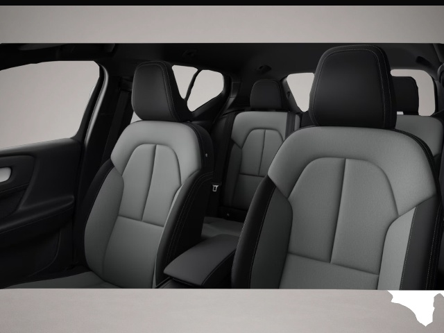 Volvo XC40 (05/2026, Benzin)