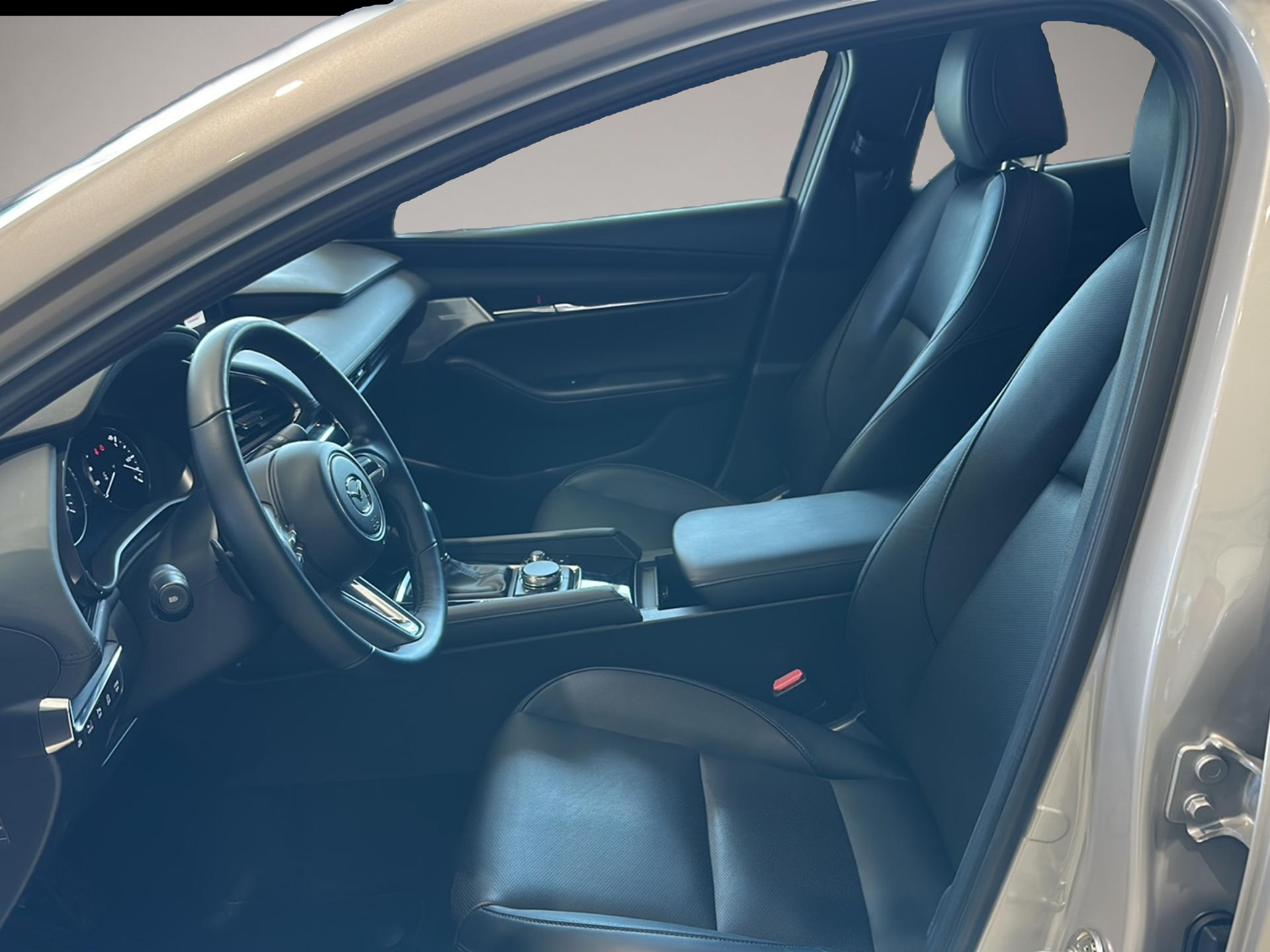 Mazda 3 (05/2023, Benzin)