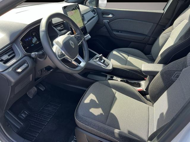 Renault Captur (10/2025, Benzin)