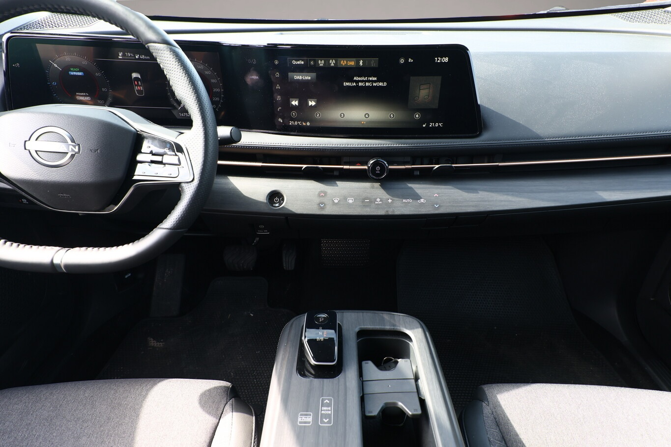 Nissan Ariya (11/2022, ELECTRIC)