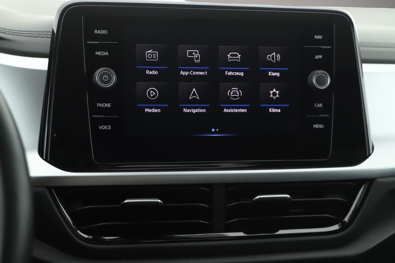 Volkswagen T-Roc (06/2023, )