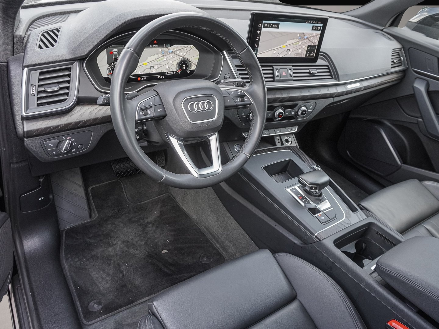 Audi quattro (03/2023, Benzin)