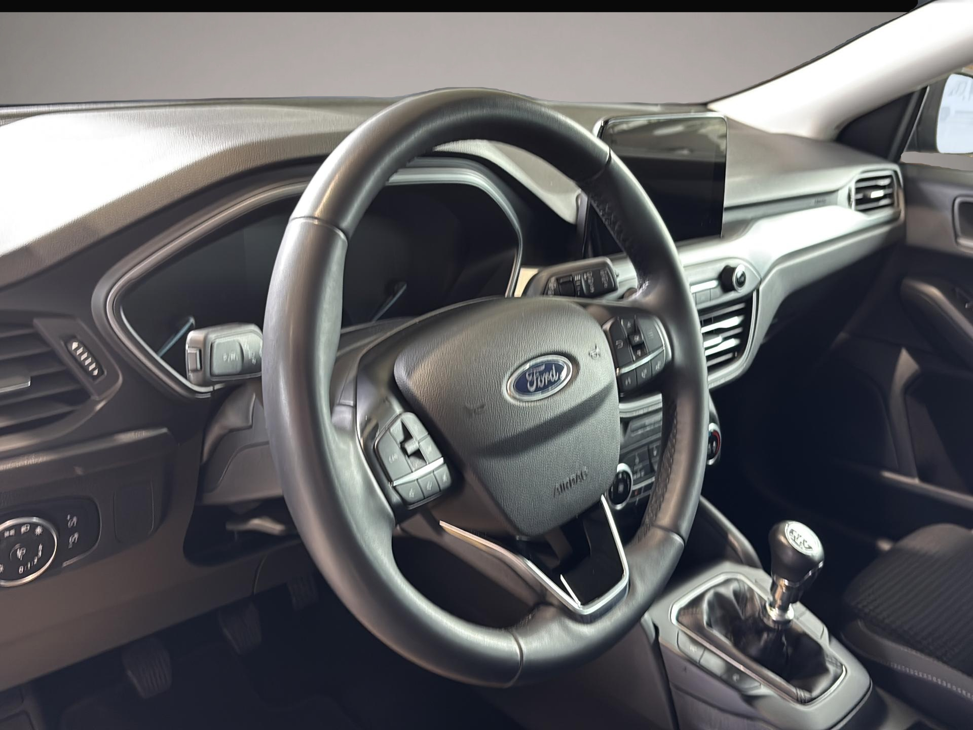 Ford Focus (06/2022, Benzin)