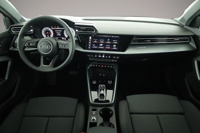 Audi A3 (04/2026, Benzin)