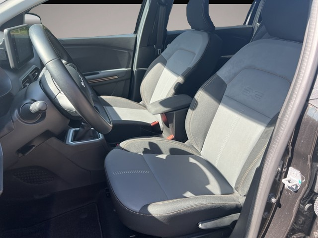 Dacia Jogger (10/2023, Benzin)