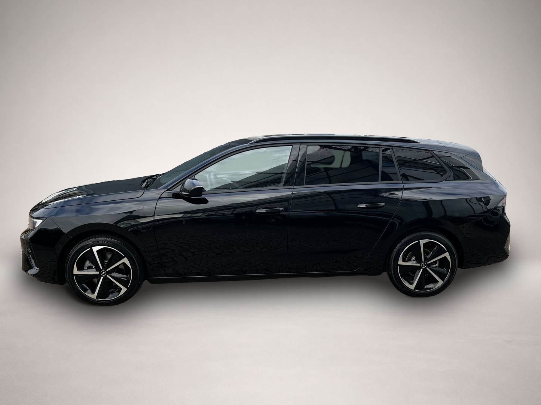Opel Astra (10/2025, Benzin)