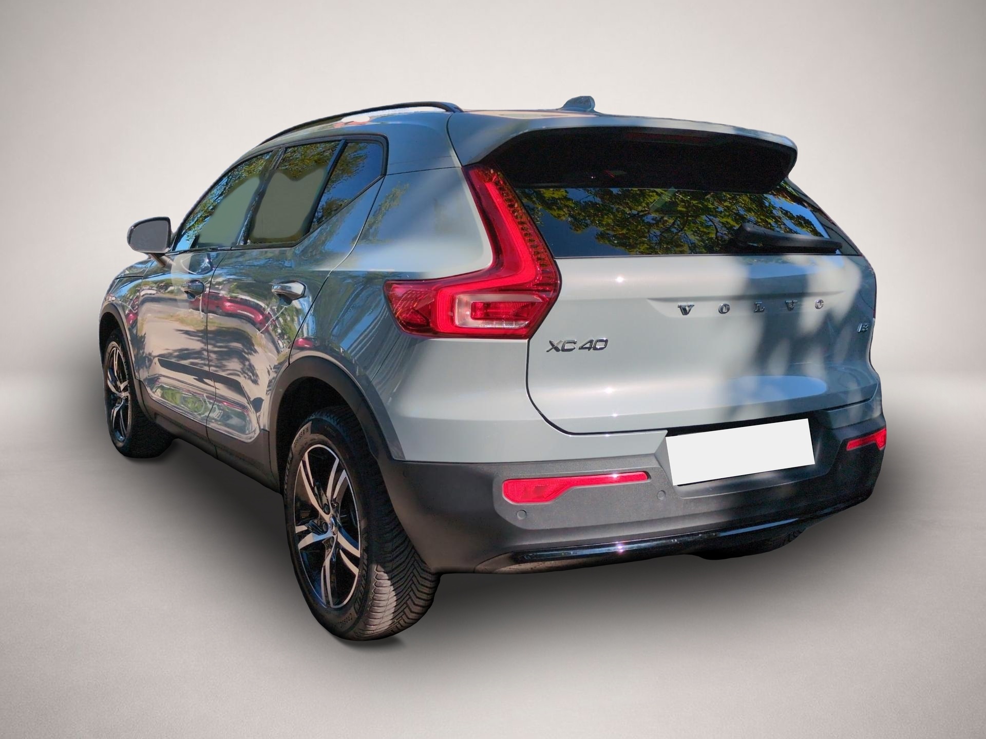Volvo XC40 (04/2024, Benzin)