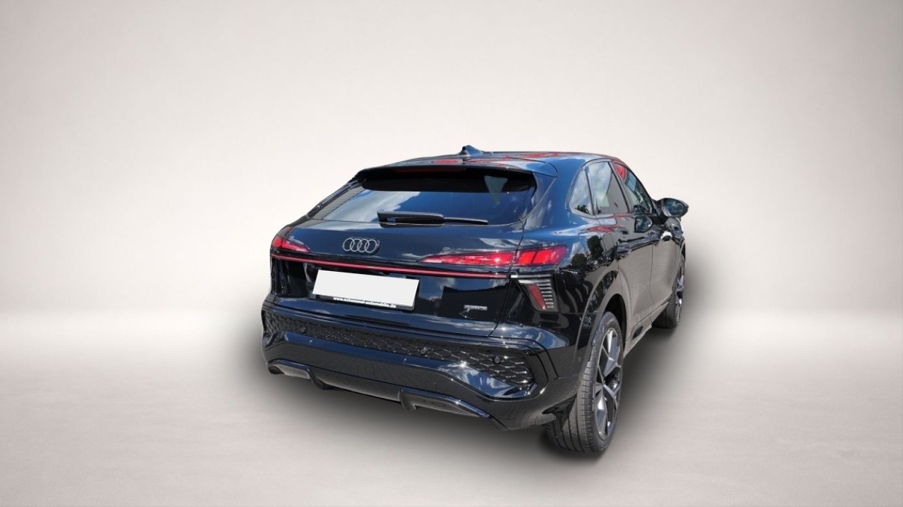 Audi Q3 (02/2026, Benzin)