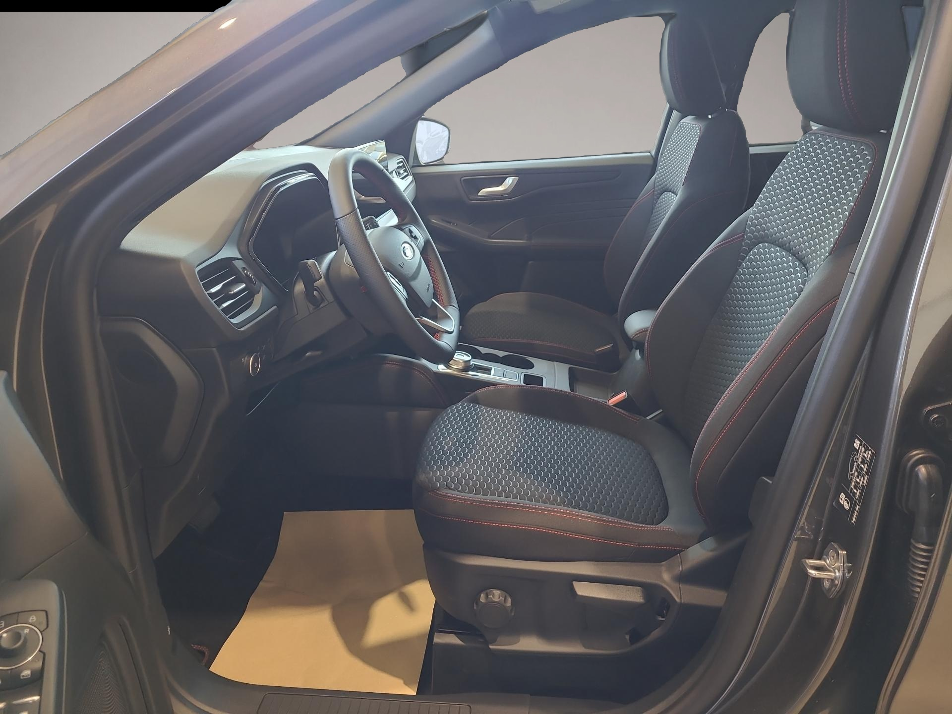 Ford Kuga (02/2026, Hybrid (Benzin/Elektro))