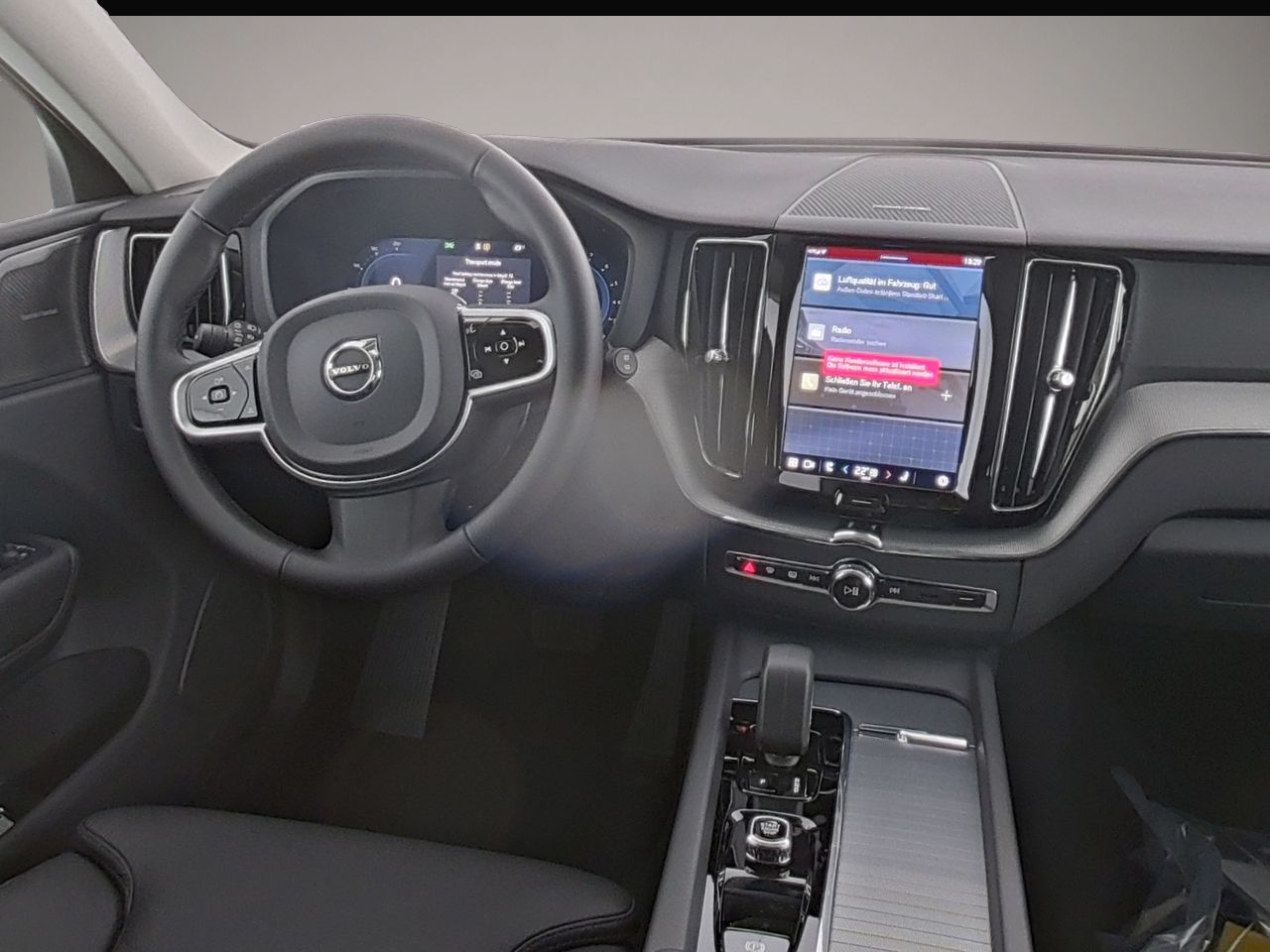 Volvo XC60 (05/2025, Benzin)