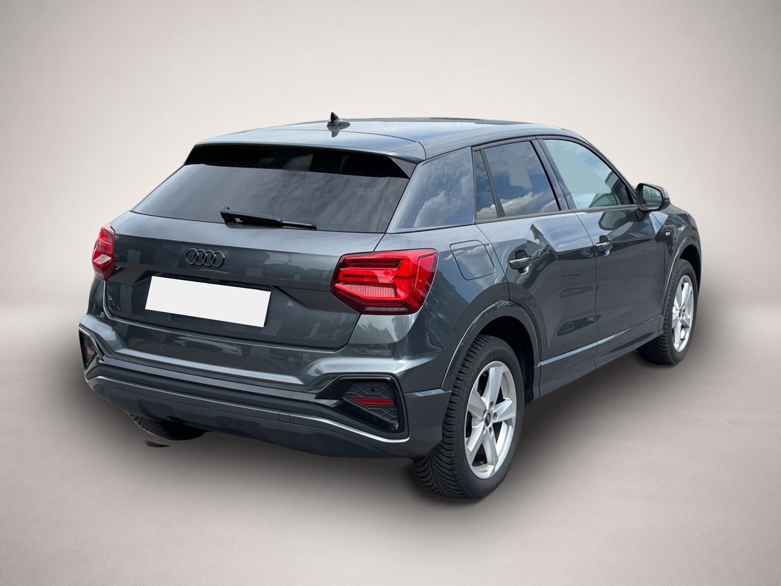 Audi Q2 (06/2024, Benzin)
