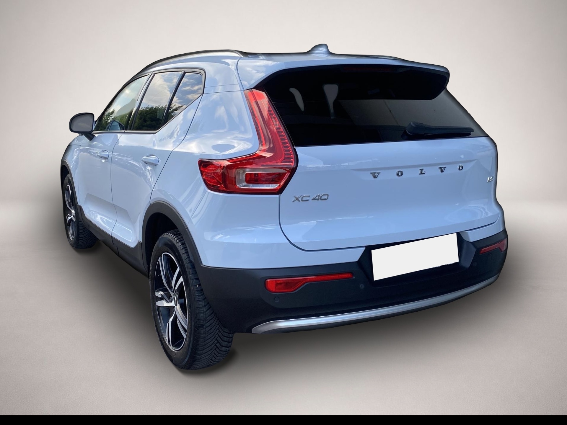 Volvo XC40 (07/2023, Benzin)