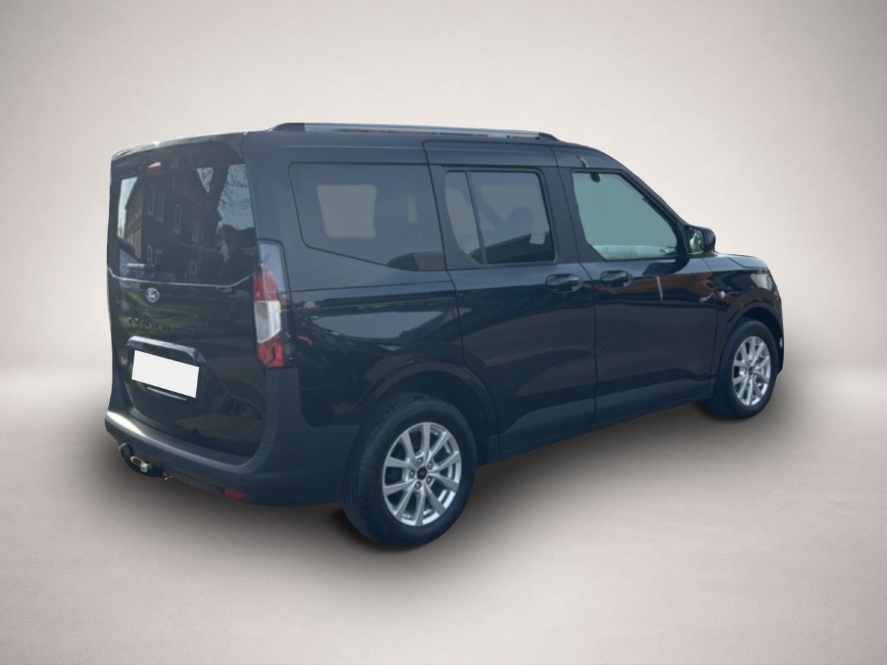Ford Tourneo Courier (05/2026, Benzin)