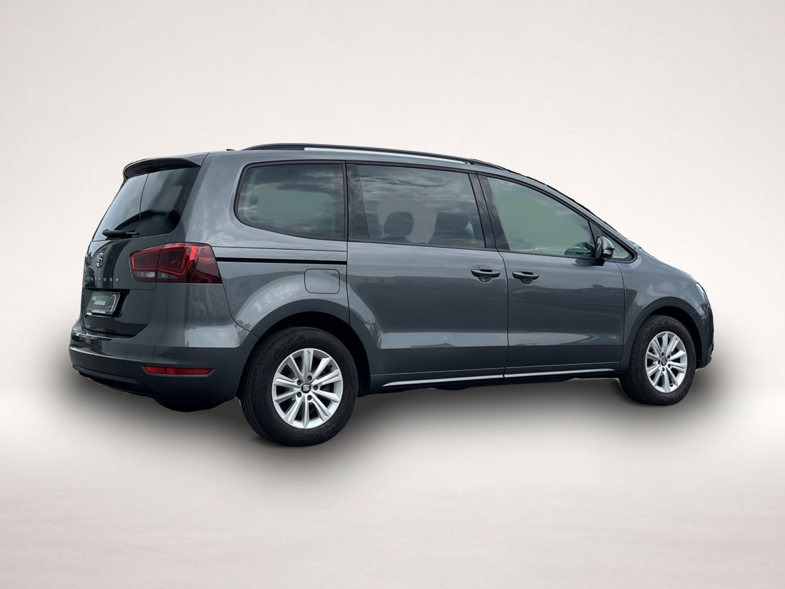 Seat Alhambra (07/2021, Benzin)