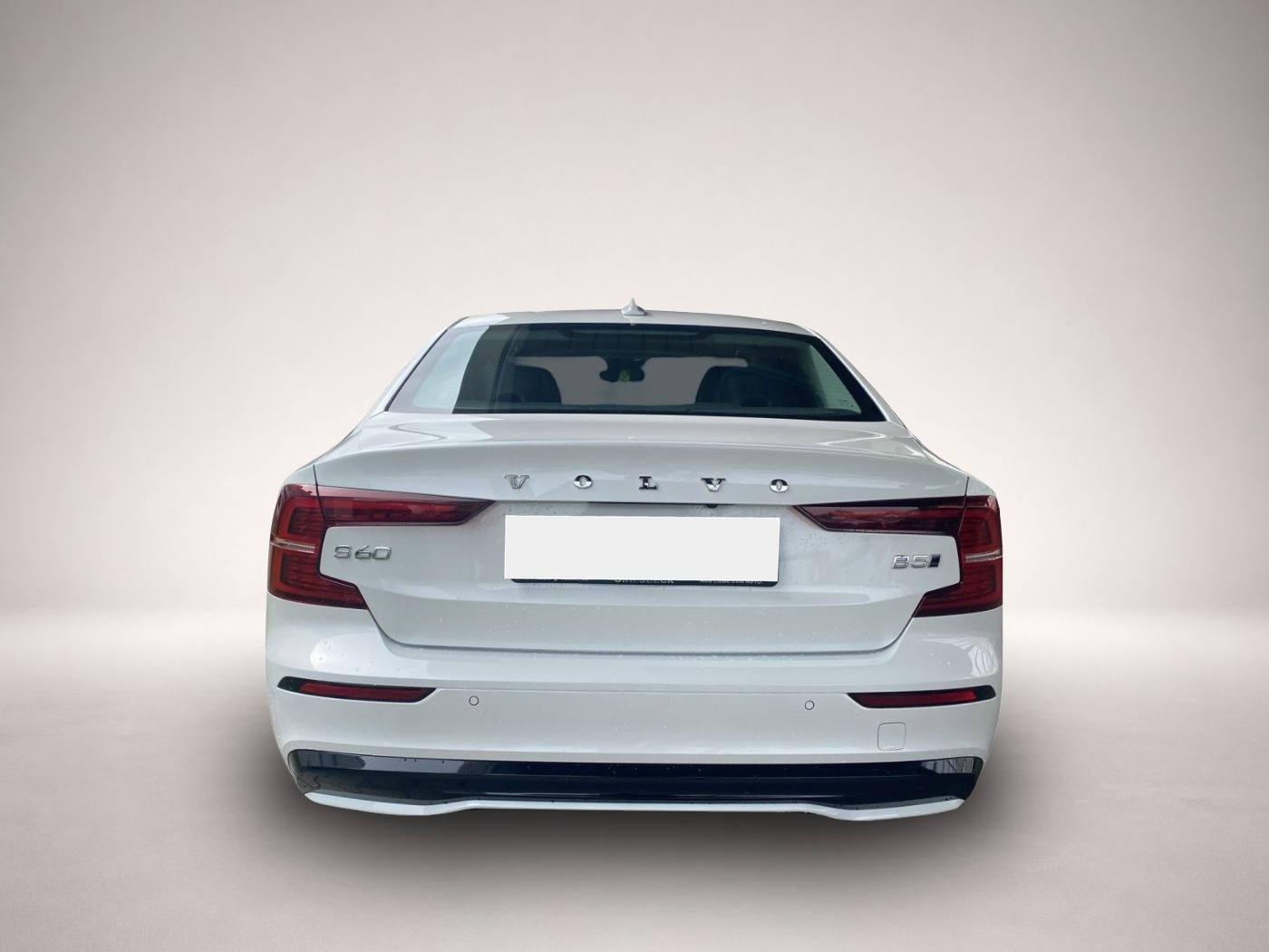 Volvo S60 (12/2023, Benzin)