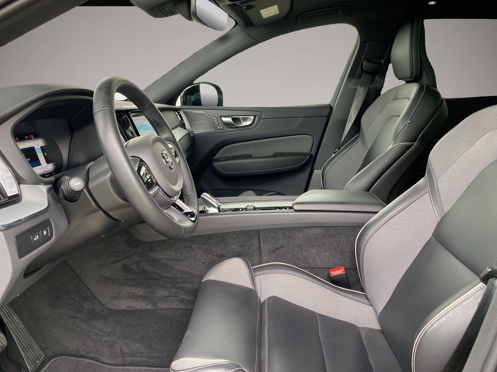 Volvo XC60 (10/2023, )