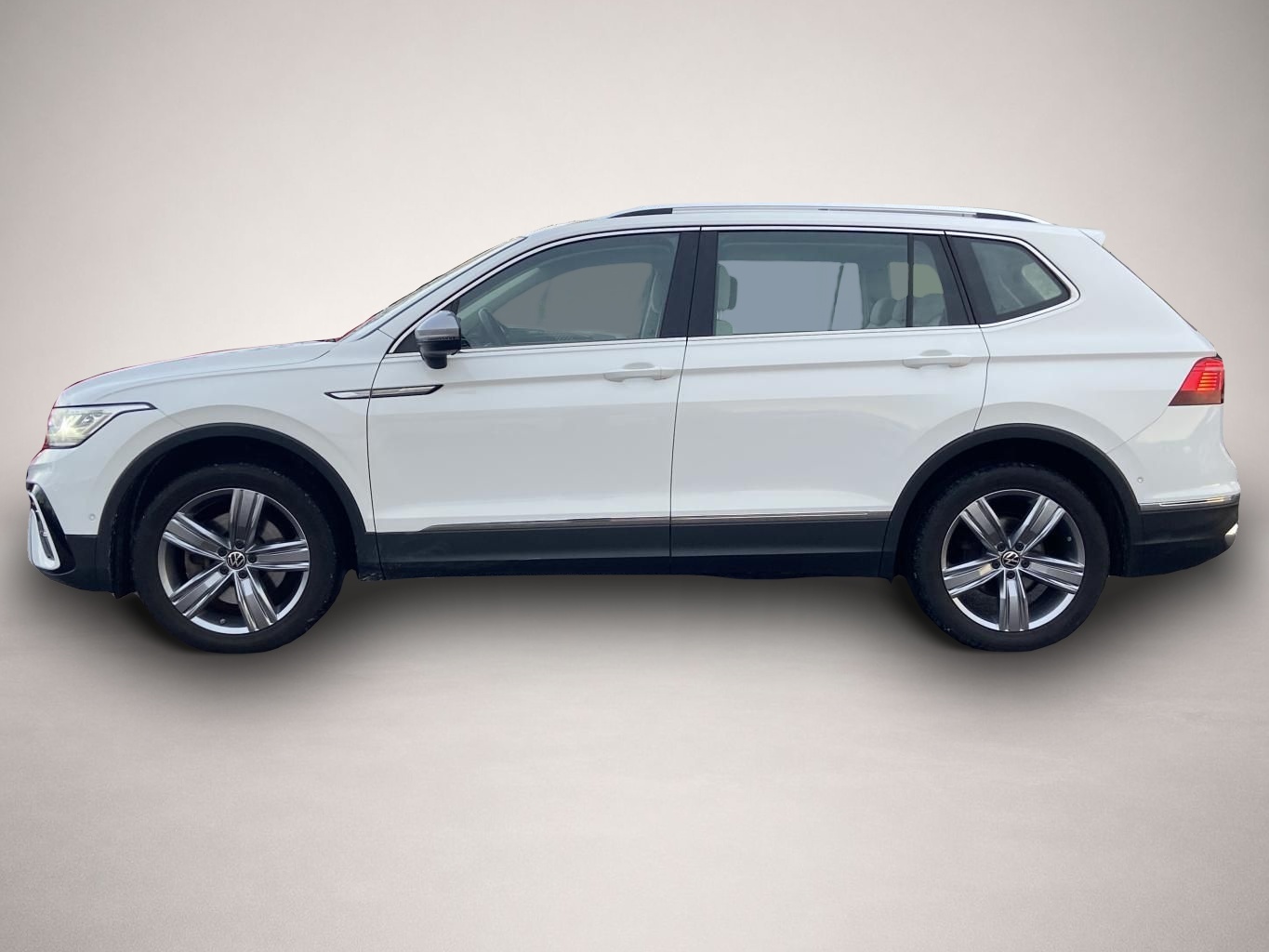 Volkswagen Tiguan Allspace (10/2022, )