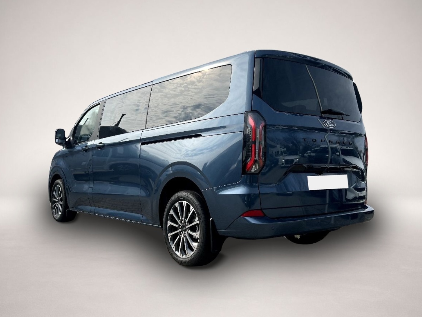 Ford Tourneo Custom (10/2025, Diesel)