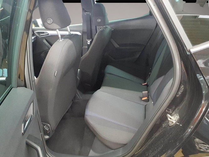 Seat Arona (11/2025, Benzin)