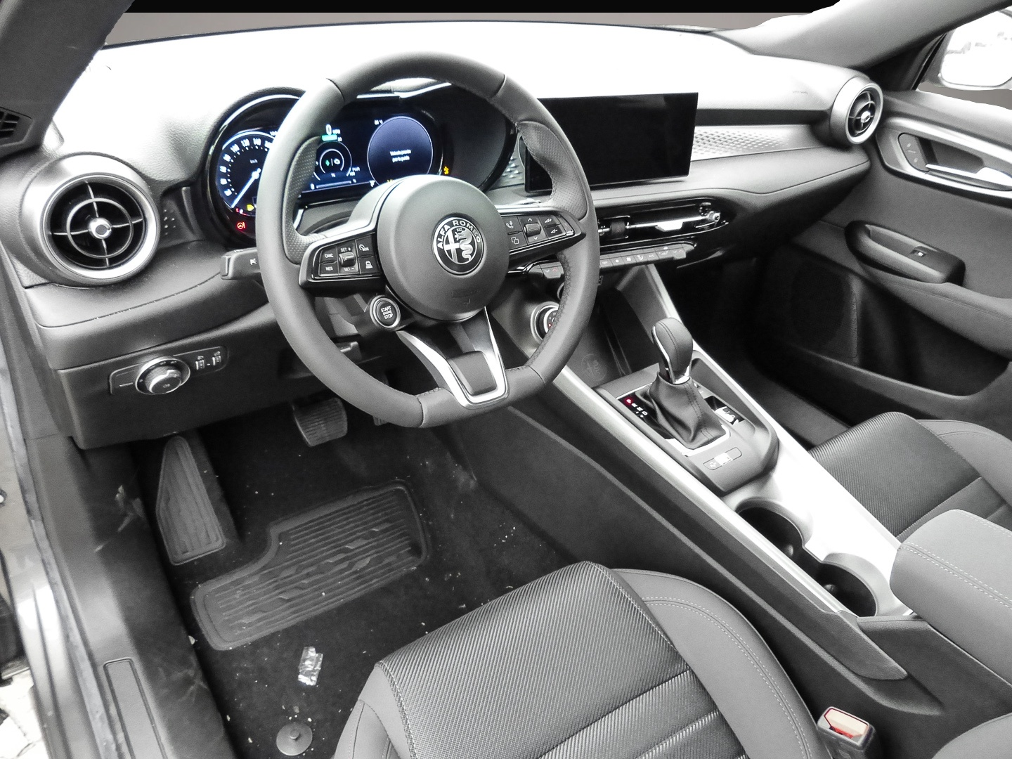 Alfa-Romeo Tonale (06/2024, Benzin)