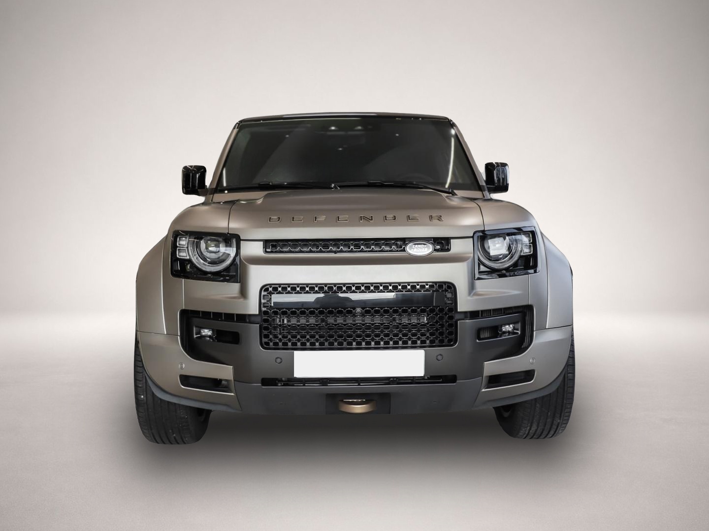 Land-Rover Defender (02/2026, Benzin)