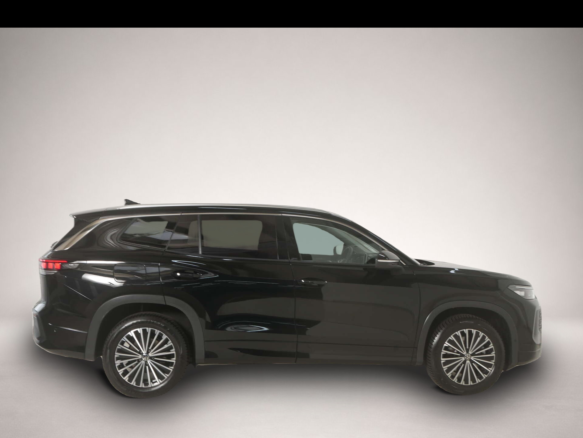 Volkswagen Tayron (10/2025, Benzin)