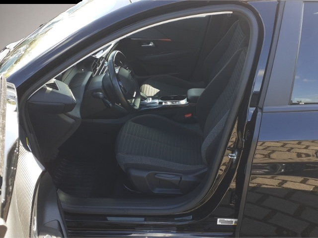 Peugeot 208 (02/2022, ELECTRIC)